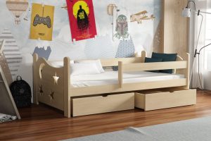 drewniane łóżko do pokoju młodzieżowego