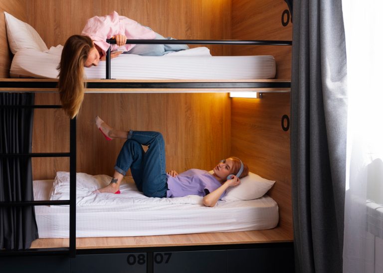 Oszczędne miejsce – łóżka piętrowe w praktycznym użytku